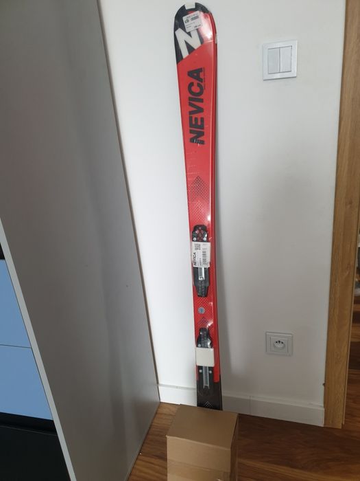 Nevica 140 cm narty unisex z wiazaniami