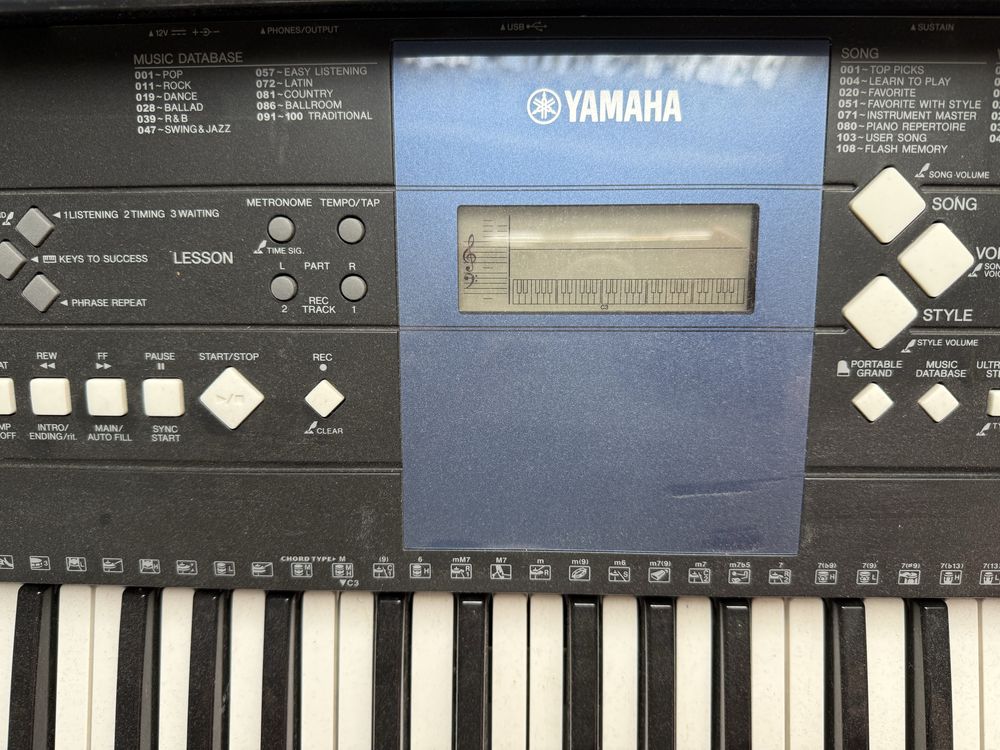 Keybord Yamaha psr-e333