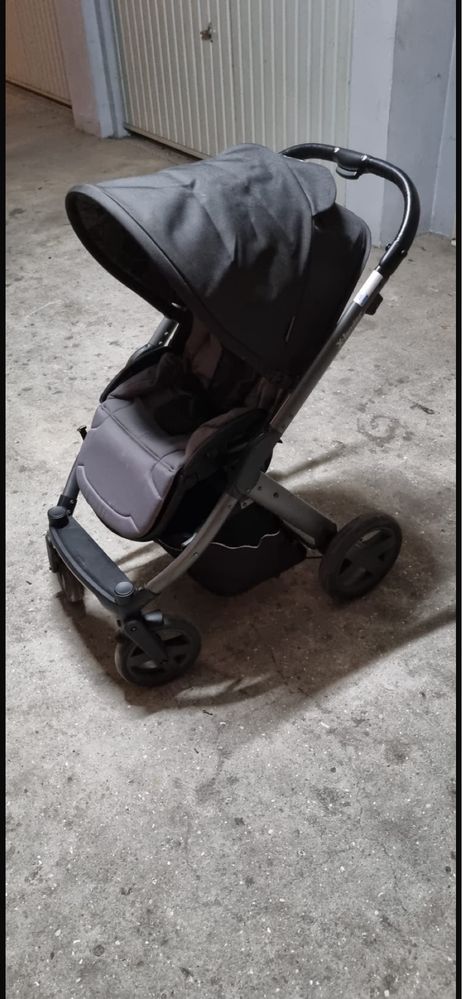 Carrrinho bebé Trio marca  Besafe