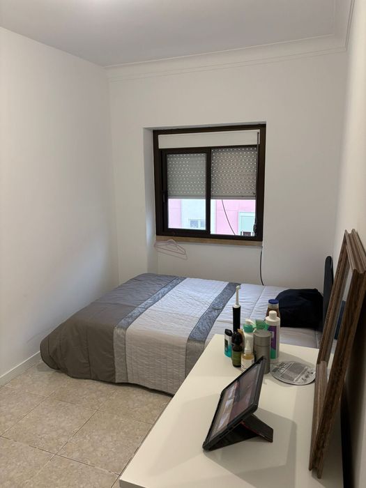 Quarto para arrendar