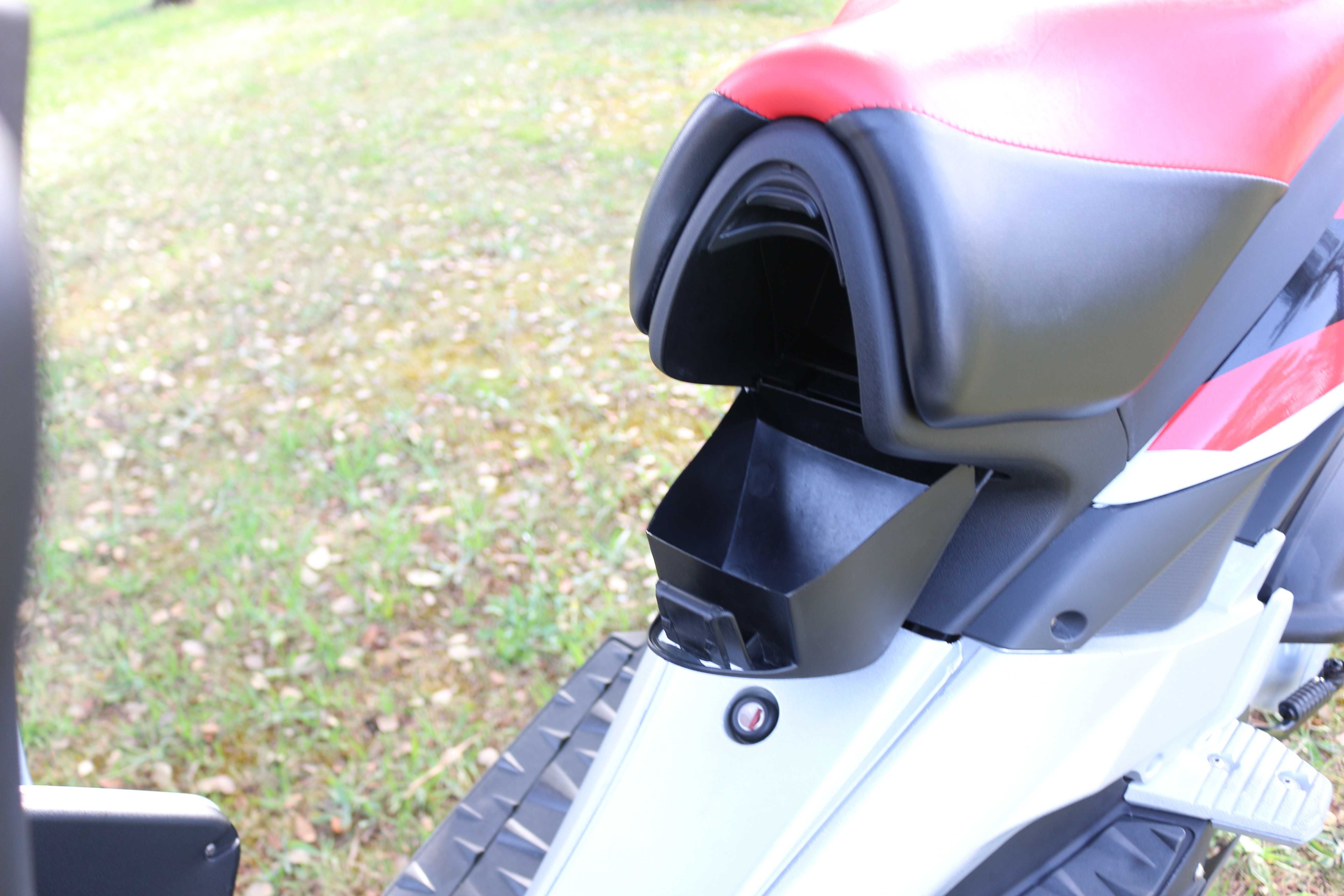 Scooter Aprilia SR 50cc 2 Tempos 3000km 2011