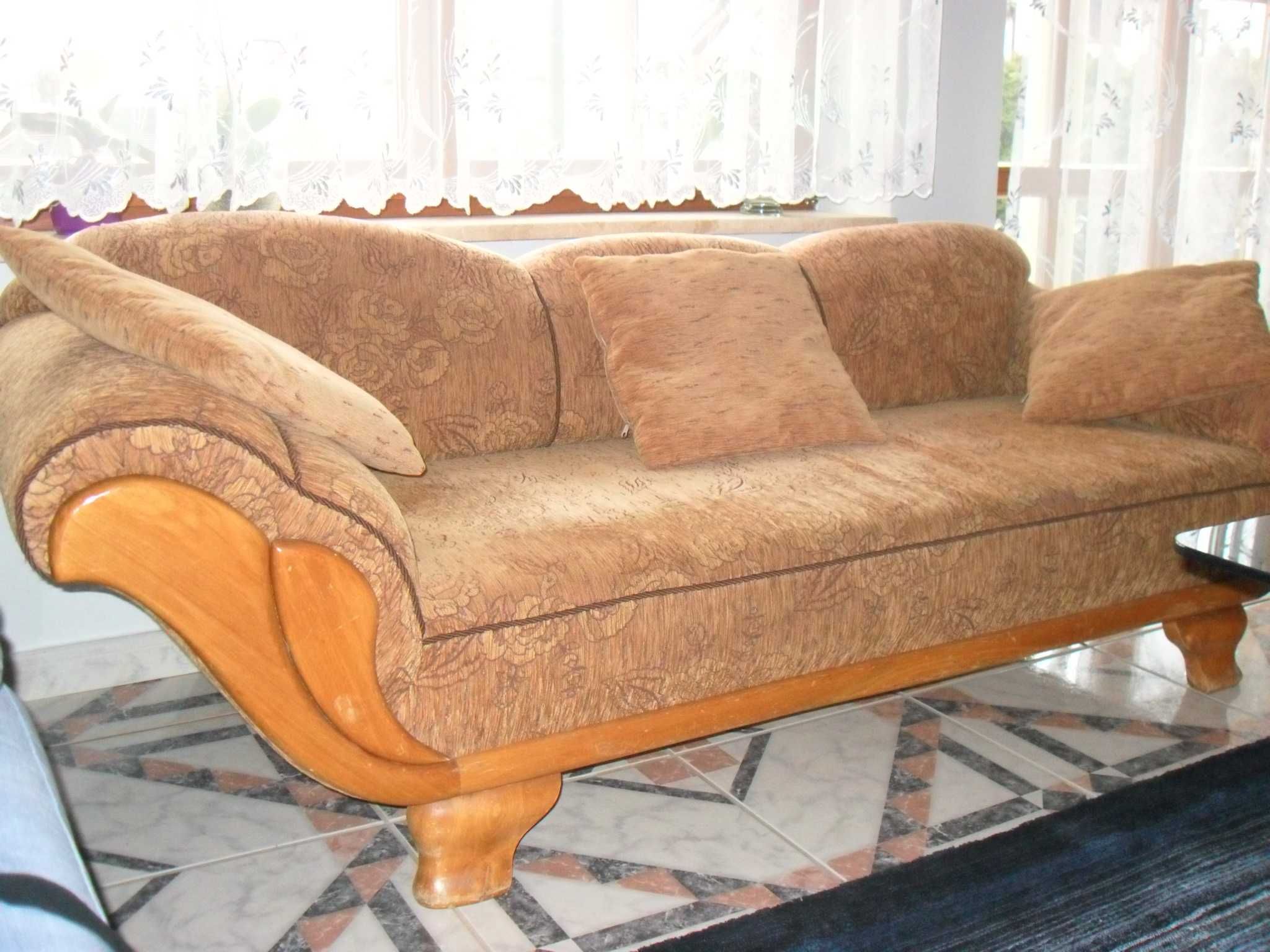 sofa przedwojenna po renowacji
