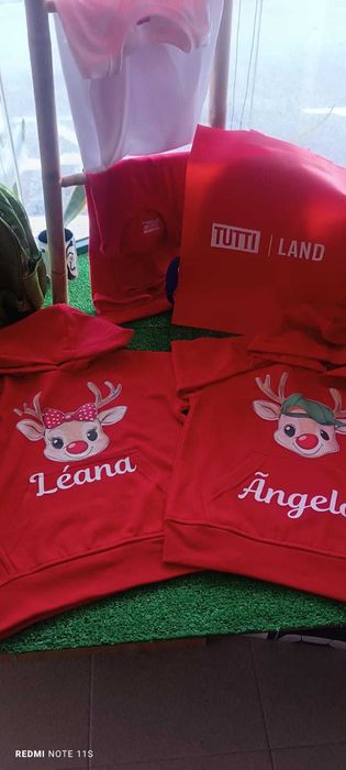 T-shirts e Camisolas de Natal.