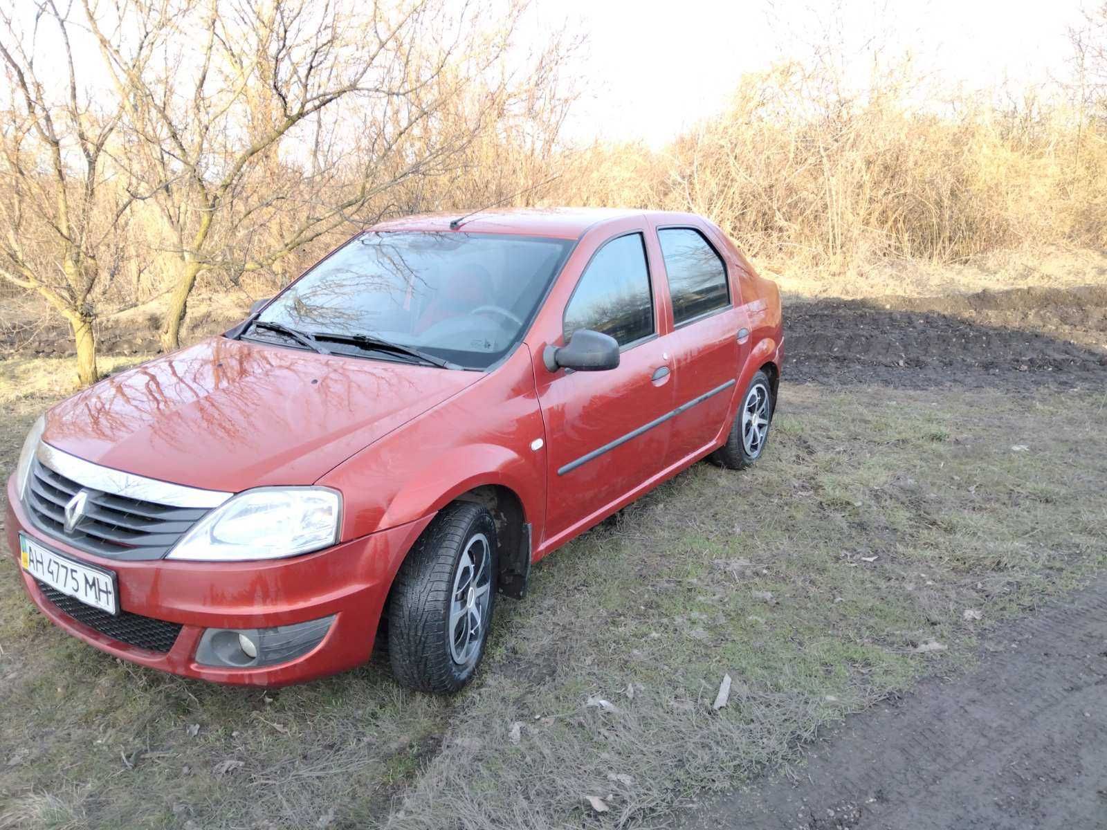 продам машину RENAULT LOGAN