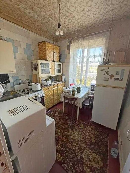 Продам 2к. кв. в центре ХТЗ (район с/м Роста)!