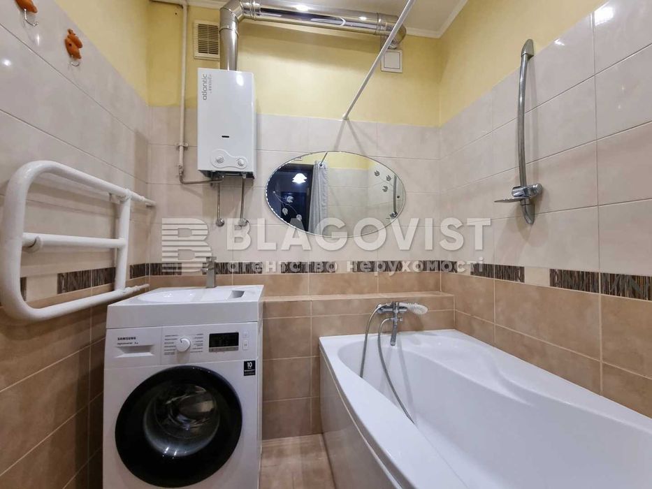 Продаж 2кім.Очаківська 8, Сталінка, район Севастопольської площі