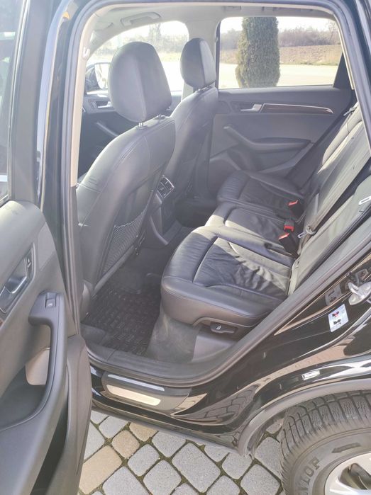 Продам AUDI Q5 Quattro 2012 рік