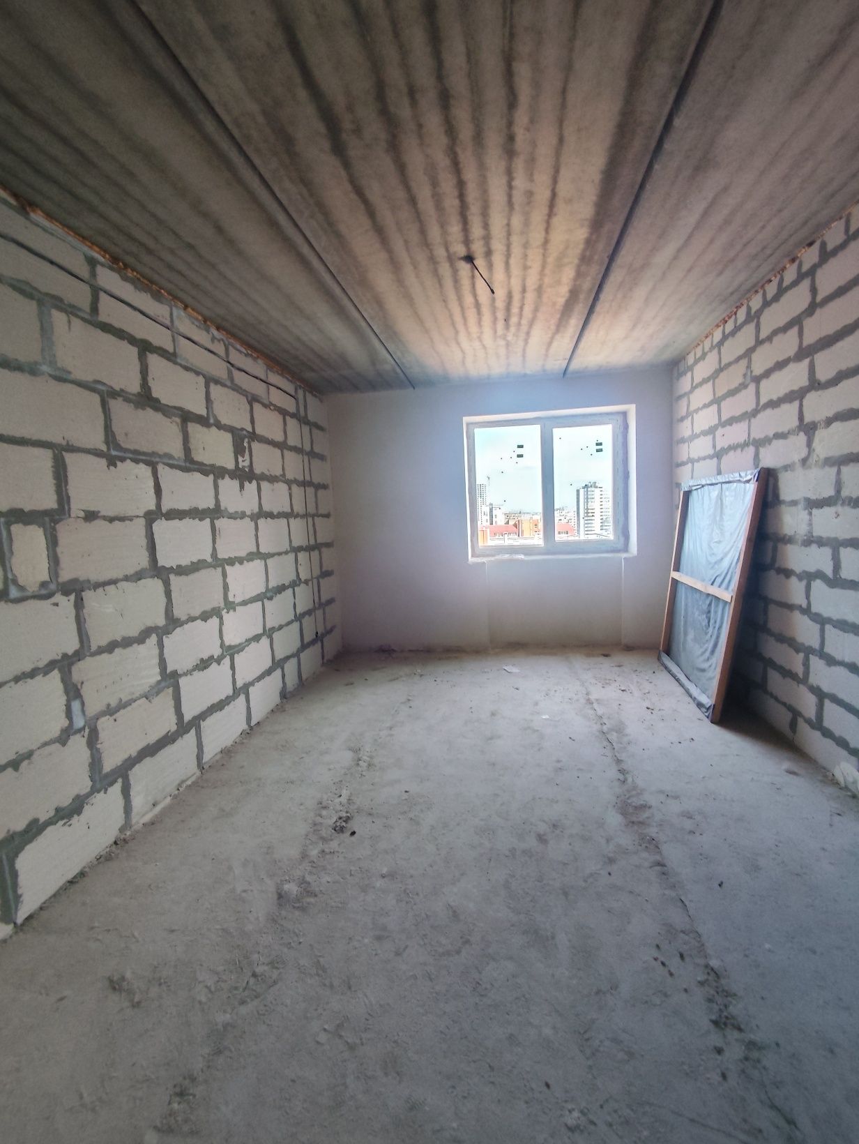 Продам 2-х кімнатну квартиру ЖК Симфонія