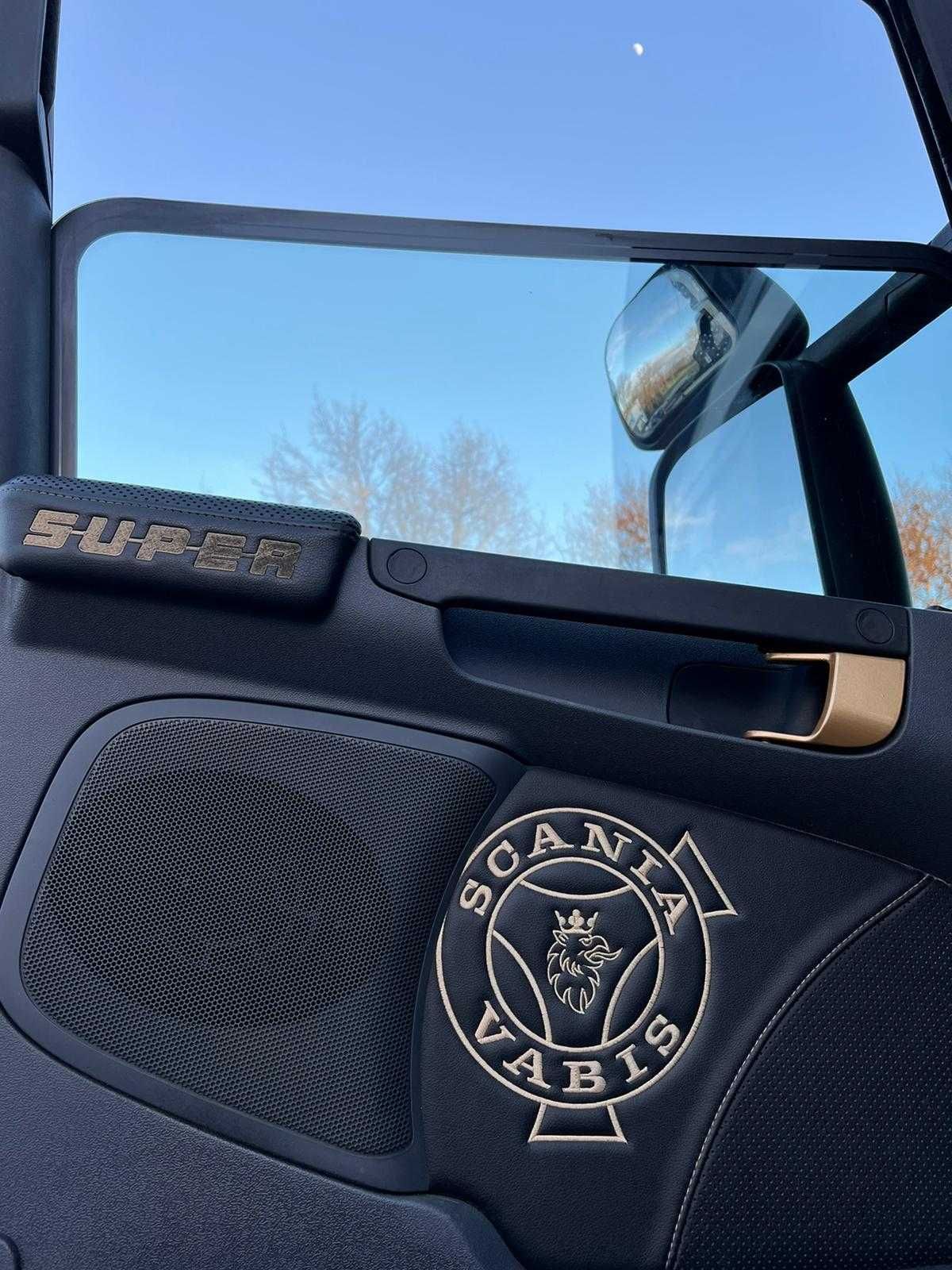 SCANIA R520 V8 Edicao Limitada 125 anos