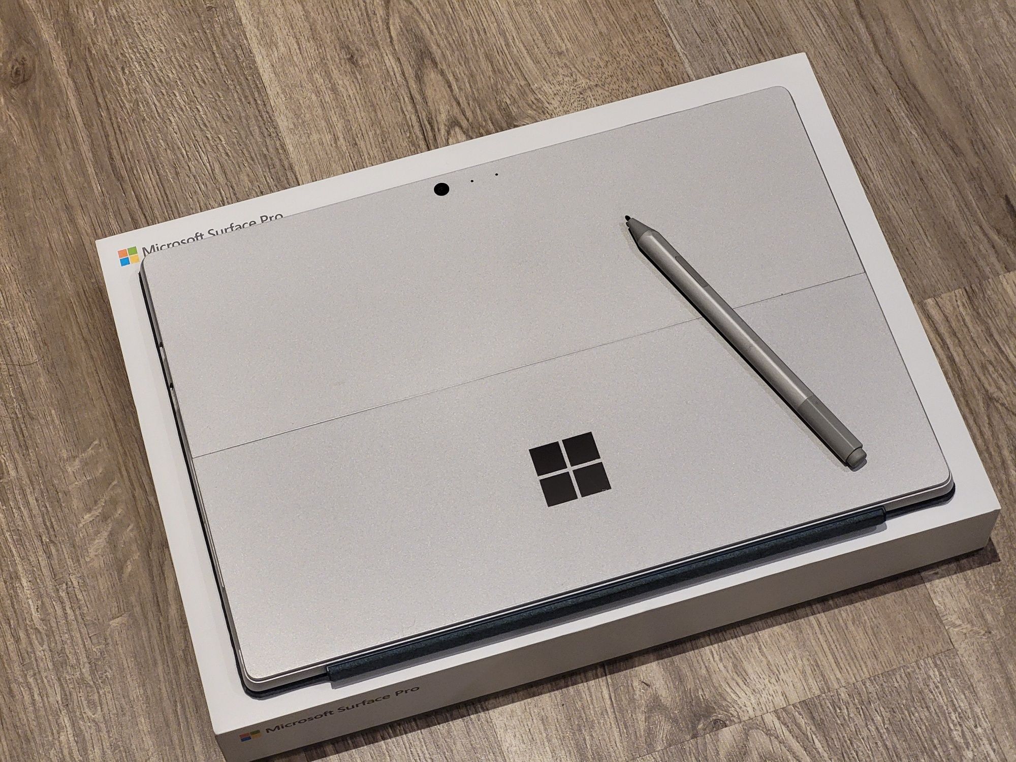 Microsoft Surface Pro 6 Platinum I5 8GB 256GB