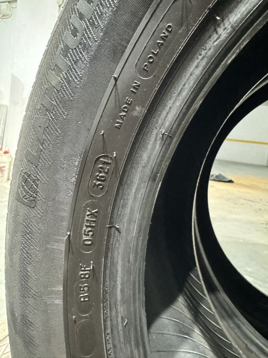 Pneus 235 / 55/19