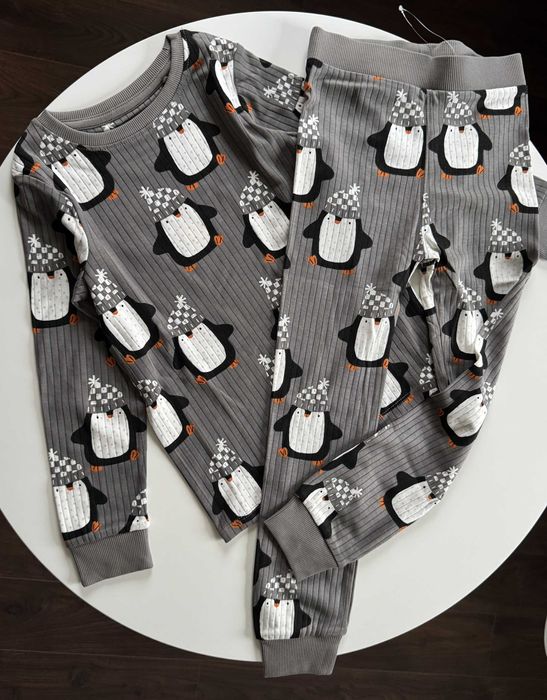 Піжама Next на 5-6 р. (110-116см) новорічна, пижама некст