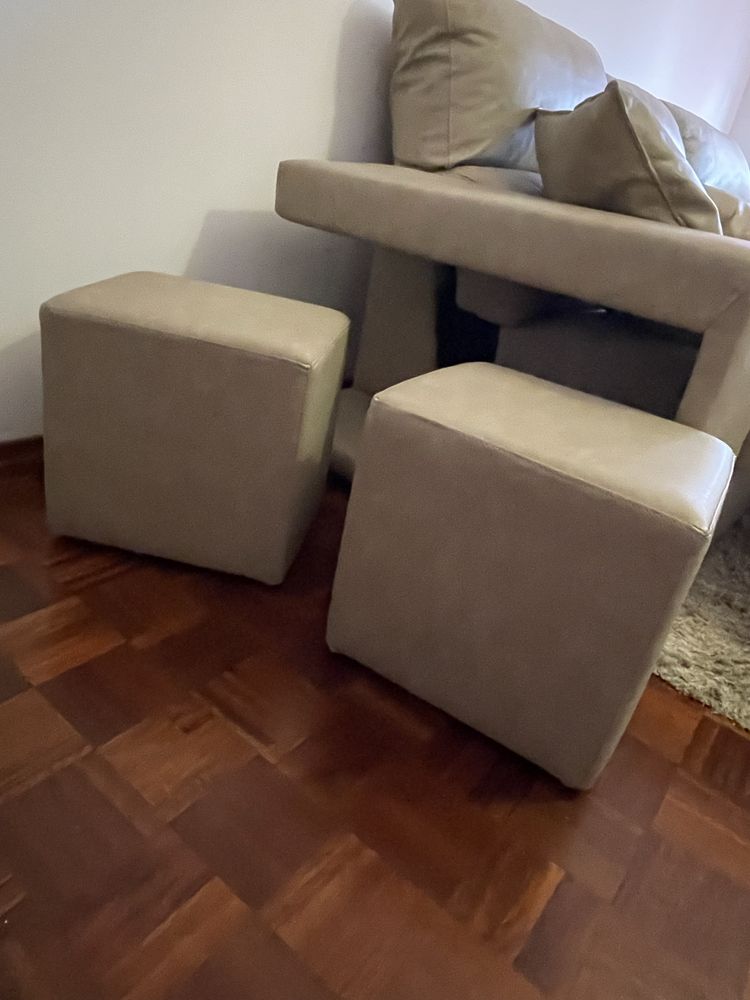 Sofá em forma de L