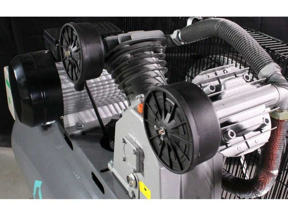 Поршневий компресор MAST VA90/200L 220V