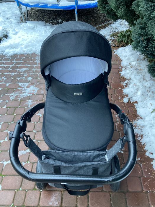 Wózek MILU KIDS MODERN 2w1 / 3w1 / 4w1 z Bazą Czarno Szary