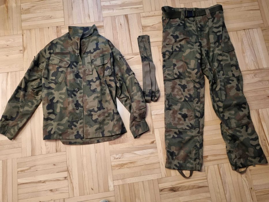 Mundur polowy wz. 2010 (123UP/MON rozm. M/XL.