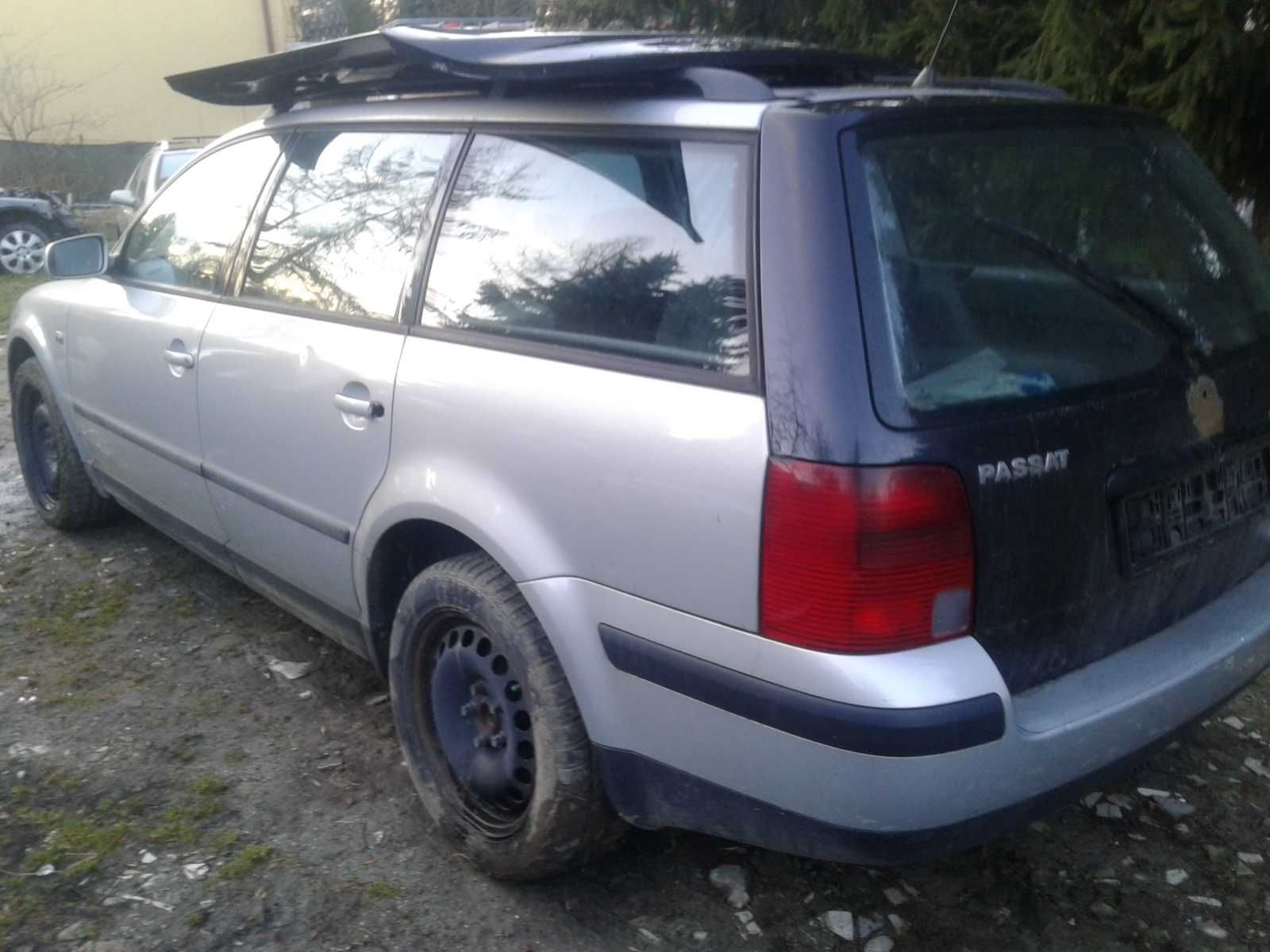 VW Passat B5 1.9 TDI AFN 110KM Maska Lampy Atrapa Pas Przód LL5Y