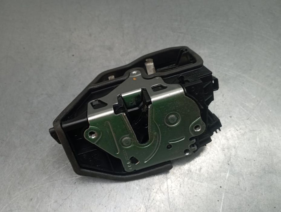 Fechadura / fecho porta trás esquerdo BMW 3 Touring (F31)