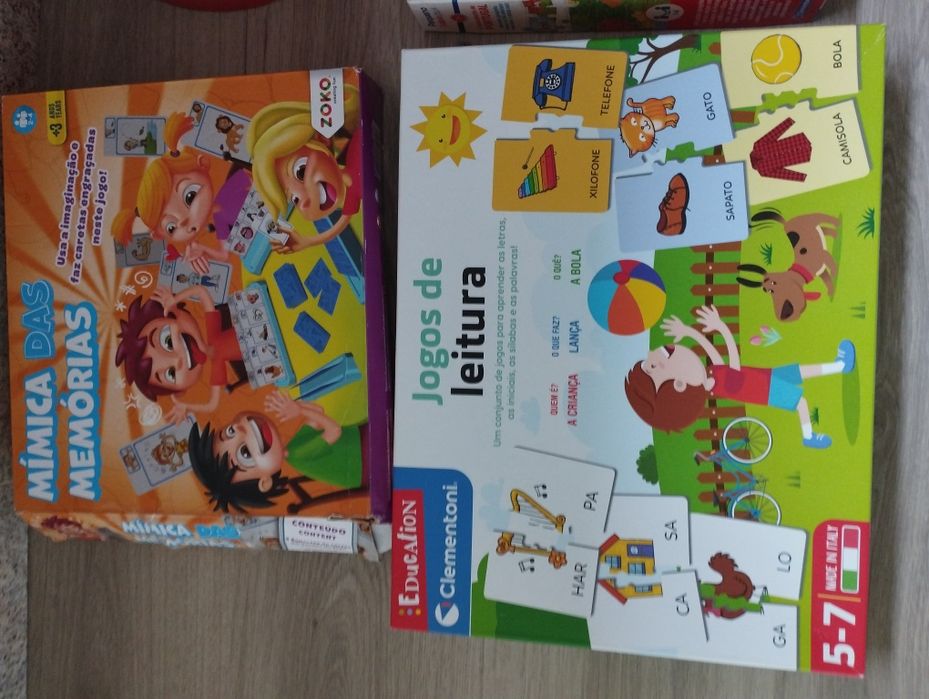 Lote de vários brinquedos de criança