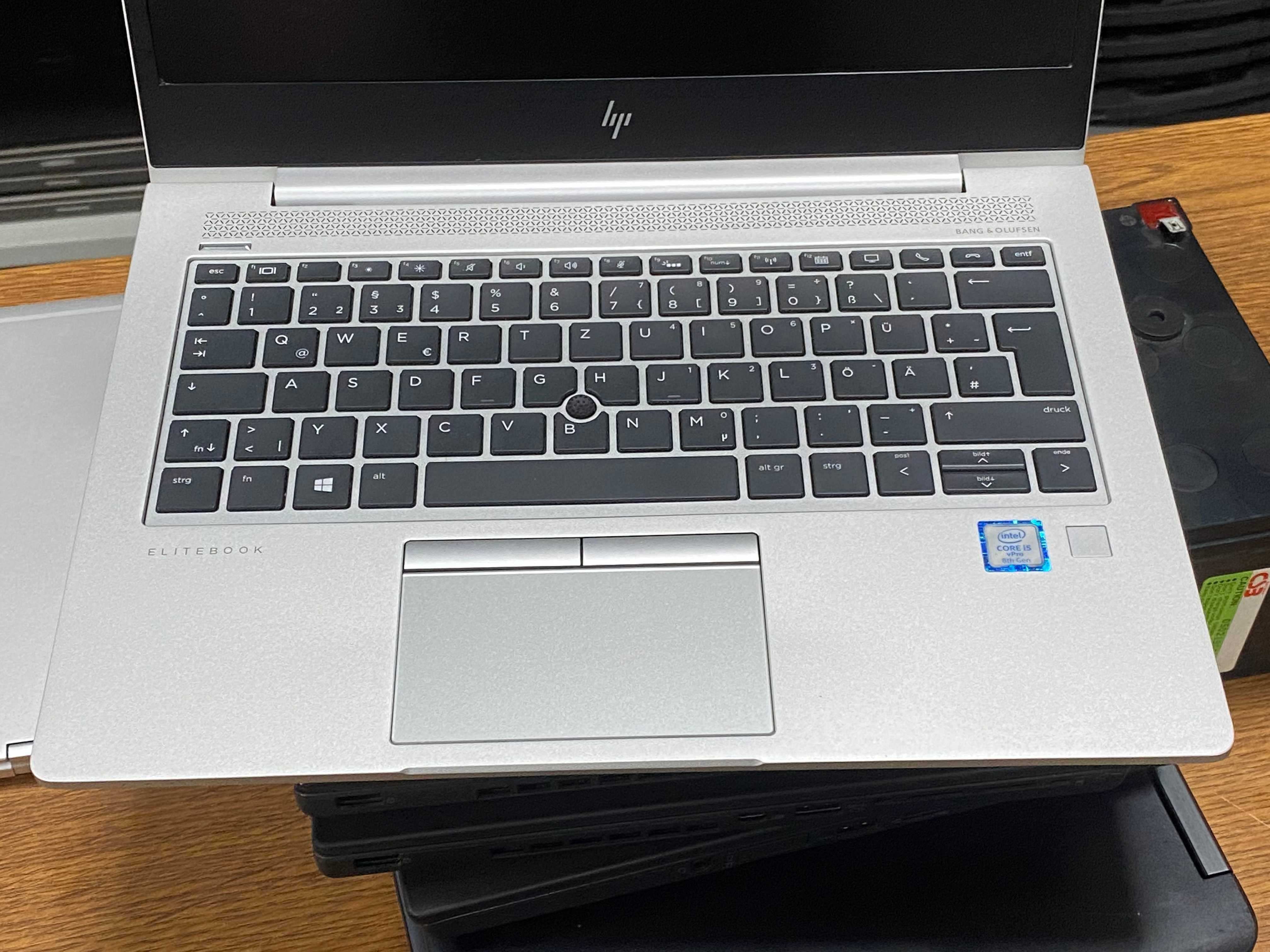 Стильний HP EliteBook 830- (4 ядра, 8 потоків) гарні стани