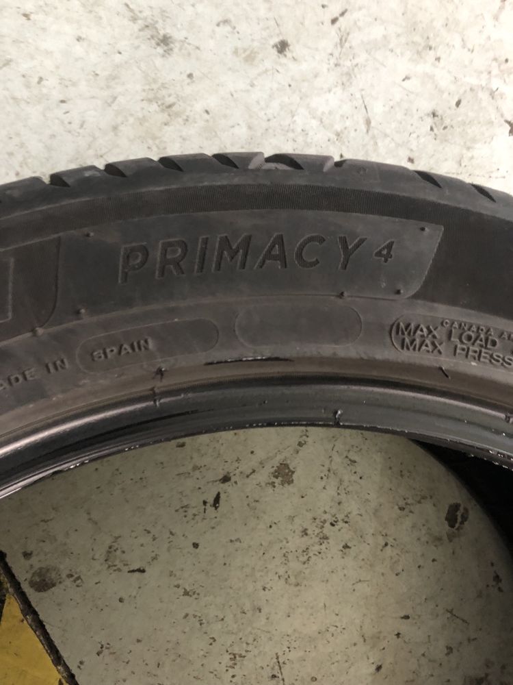 Pneu michelin primacy 4   Medida 245/45/18