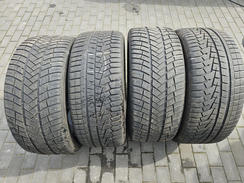 Opony Hankook Winter i*cept evo2 SUV 275/40 R22 107V zima