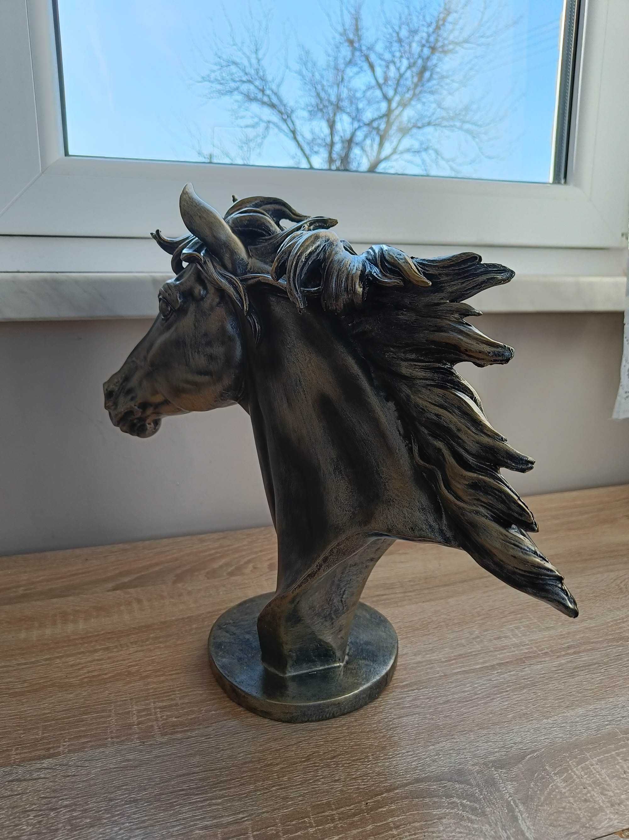 Design Toscano ‎QS252 statuetka figurka rzeźba konia ogier