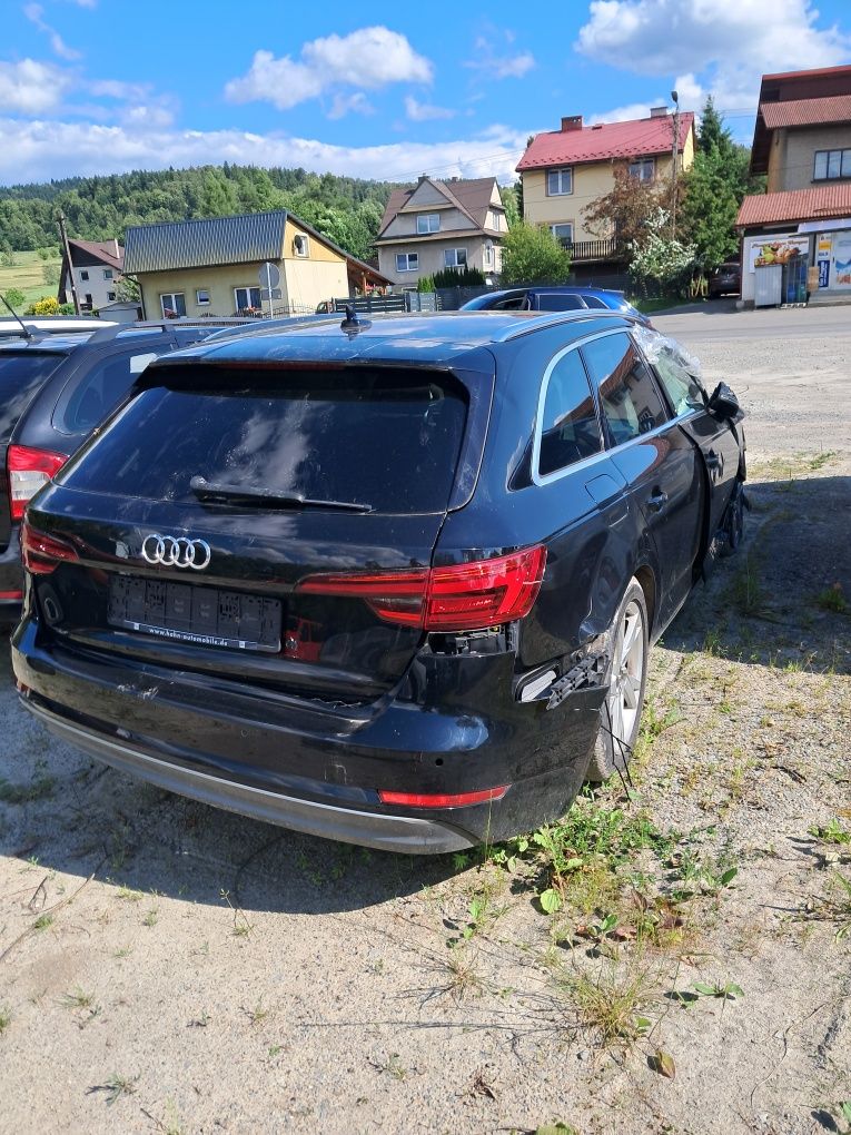 Audi a4 b9 uszkodzone