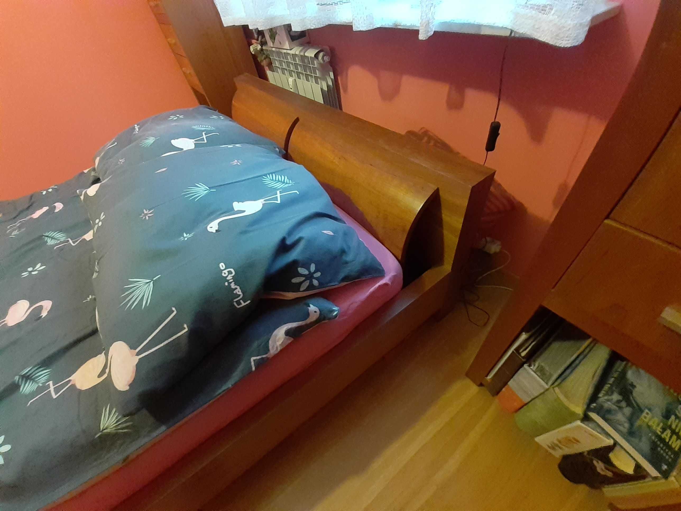 Sypialnia - łóżko 140x200 + dwie szafki
