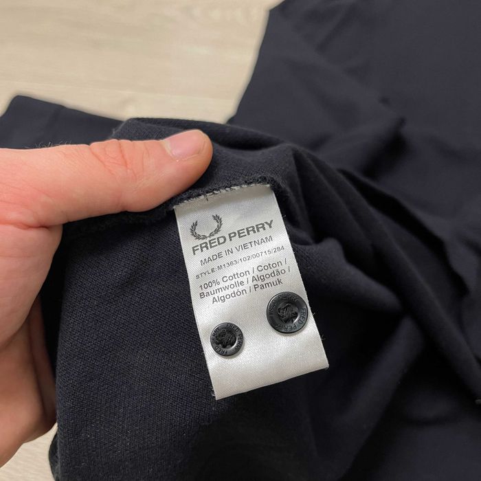 Елегантне Чорне поло лонгслів Фред Перрі Fred Perry, Розмір L