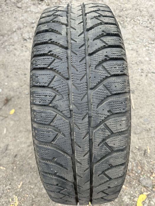 Шины Bridgestone Ice Cruiser 7000S 225/65 R17 102T б/у