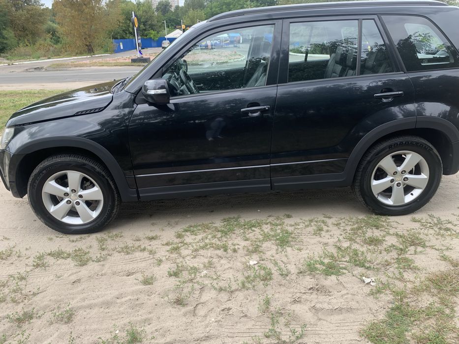 Продам машину SUZUKI GRANT Vitara