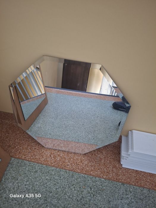 Lustro łazienkowe 50x50 8-katne