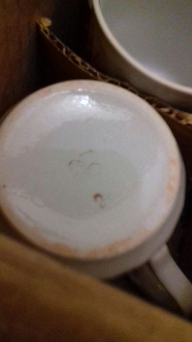 Молочник и 6 чашек