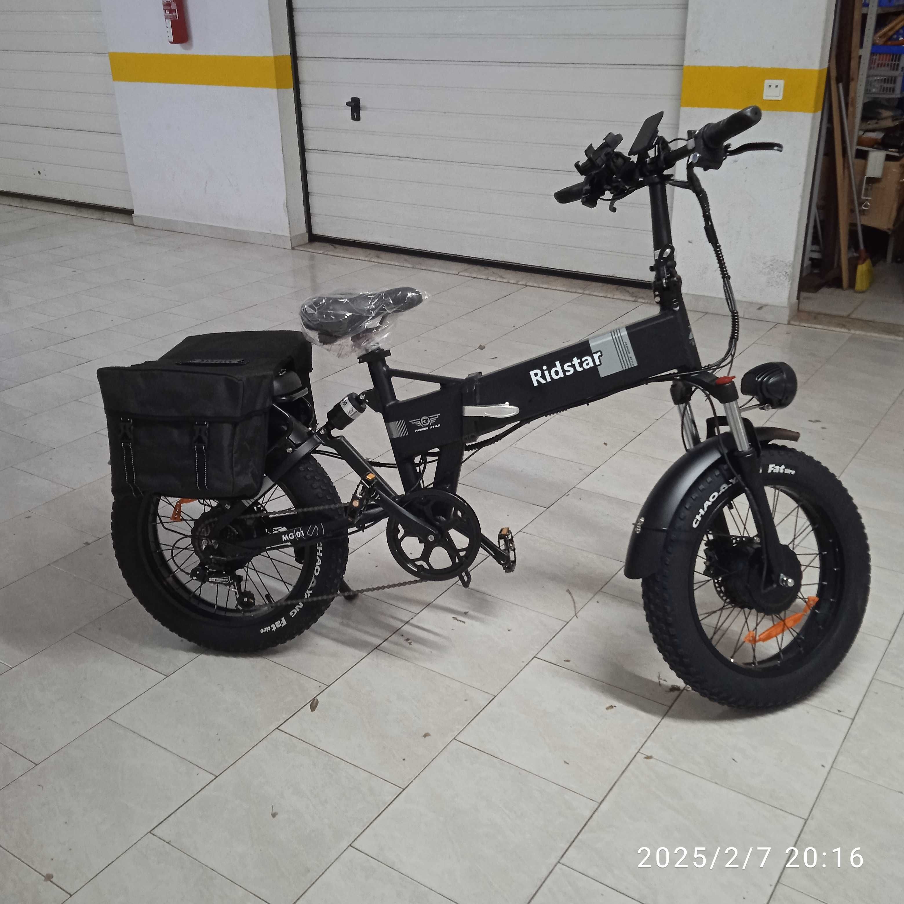 Bicicleta elétrica Nova, 2 motores, 2000 W, 23 Ah. 0 Km.
