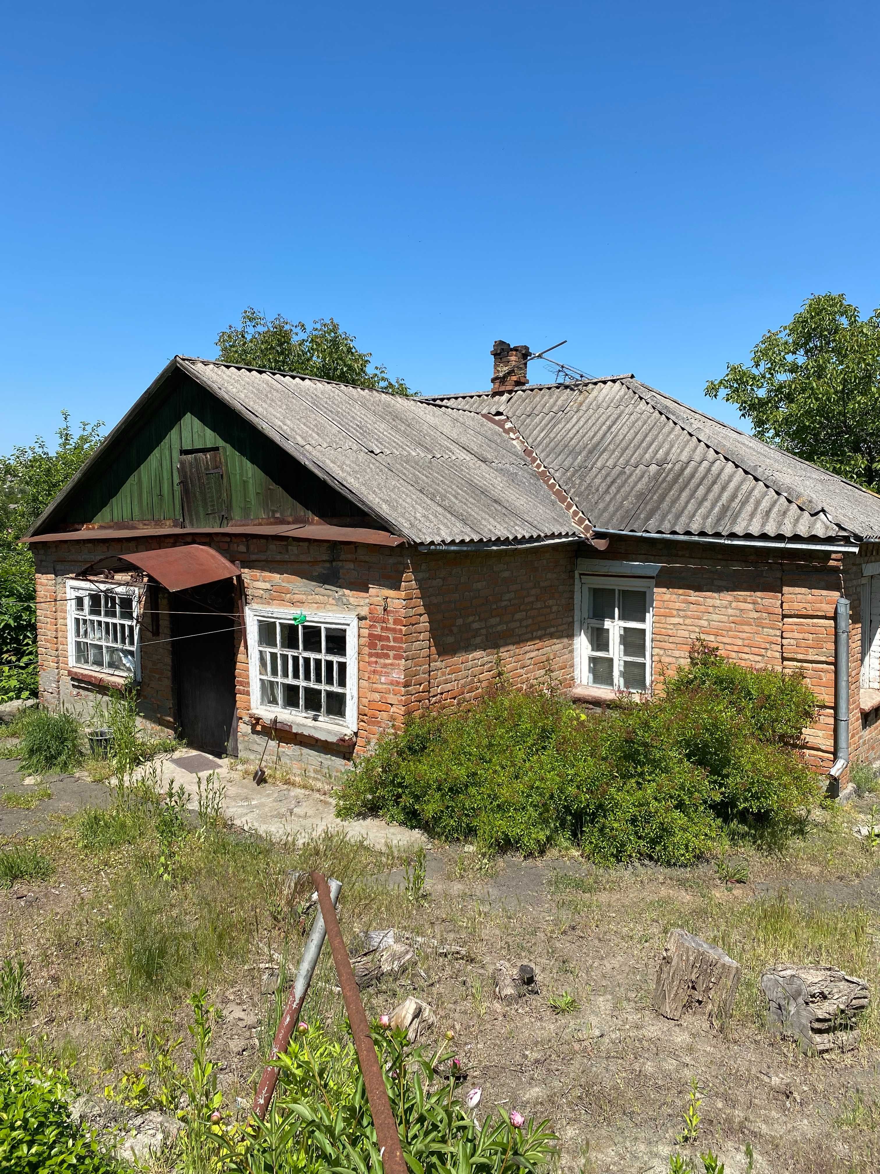 Продається великий будінок