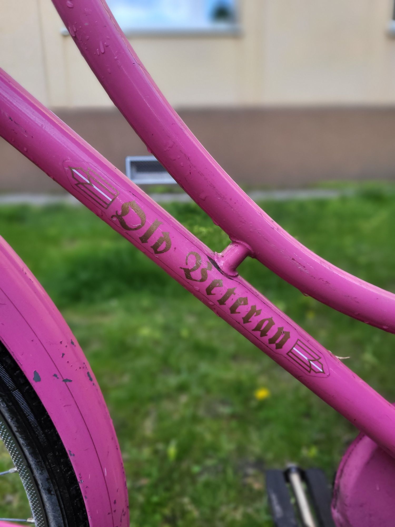Damski różowy rower holenderski
