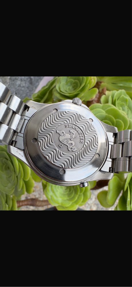Omega Seamaster Titanium Divers 300m