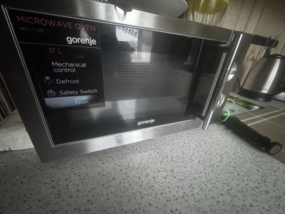 Мікрохвильова піч Gorenje 17 л