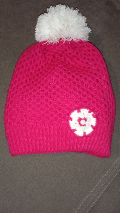 Продам шапку для дівчинки