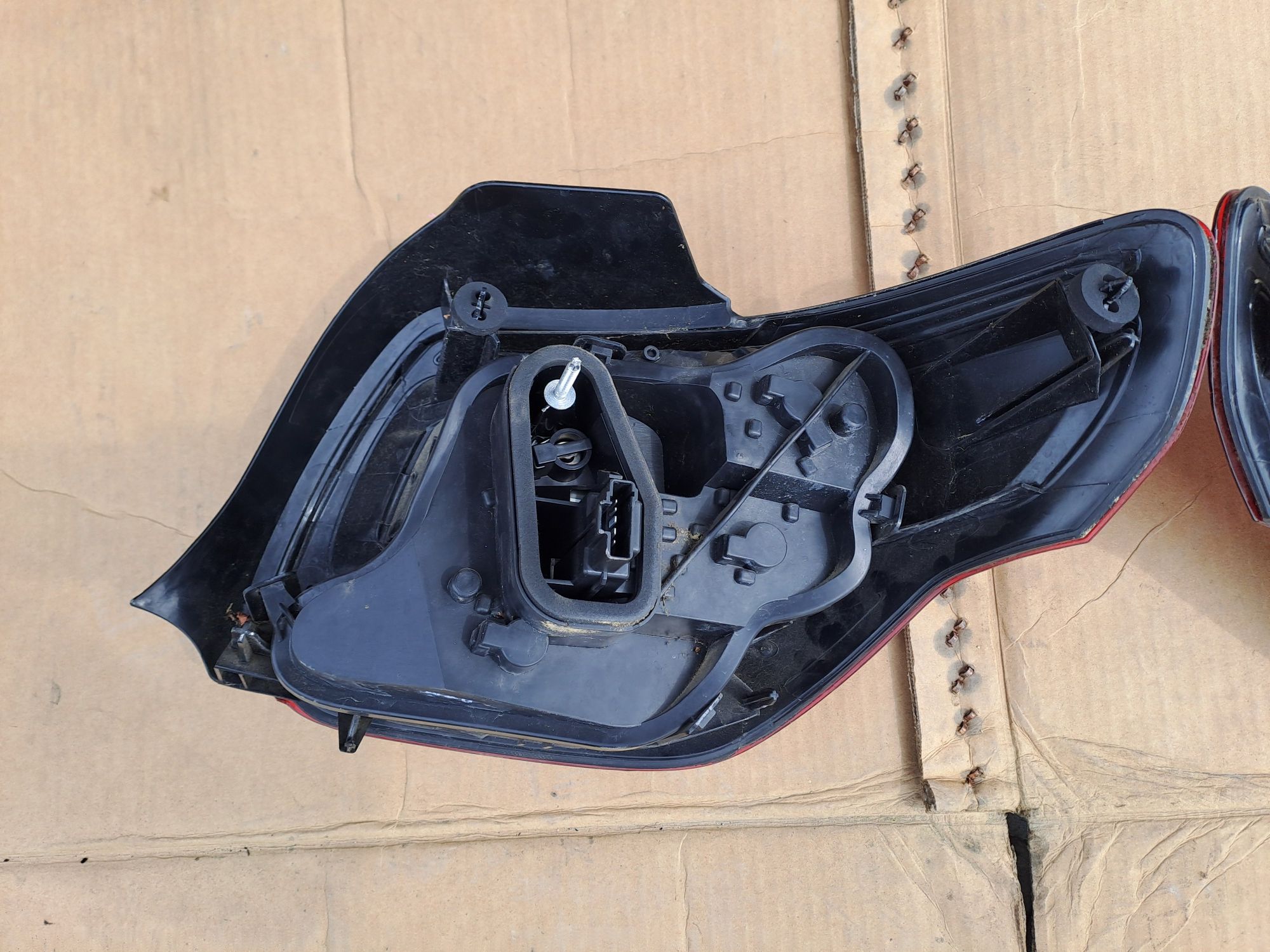 Lampy tył tylne Citroen DS3 Lift Prawa Lewa Europa komplet ładne