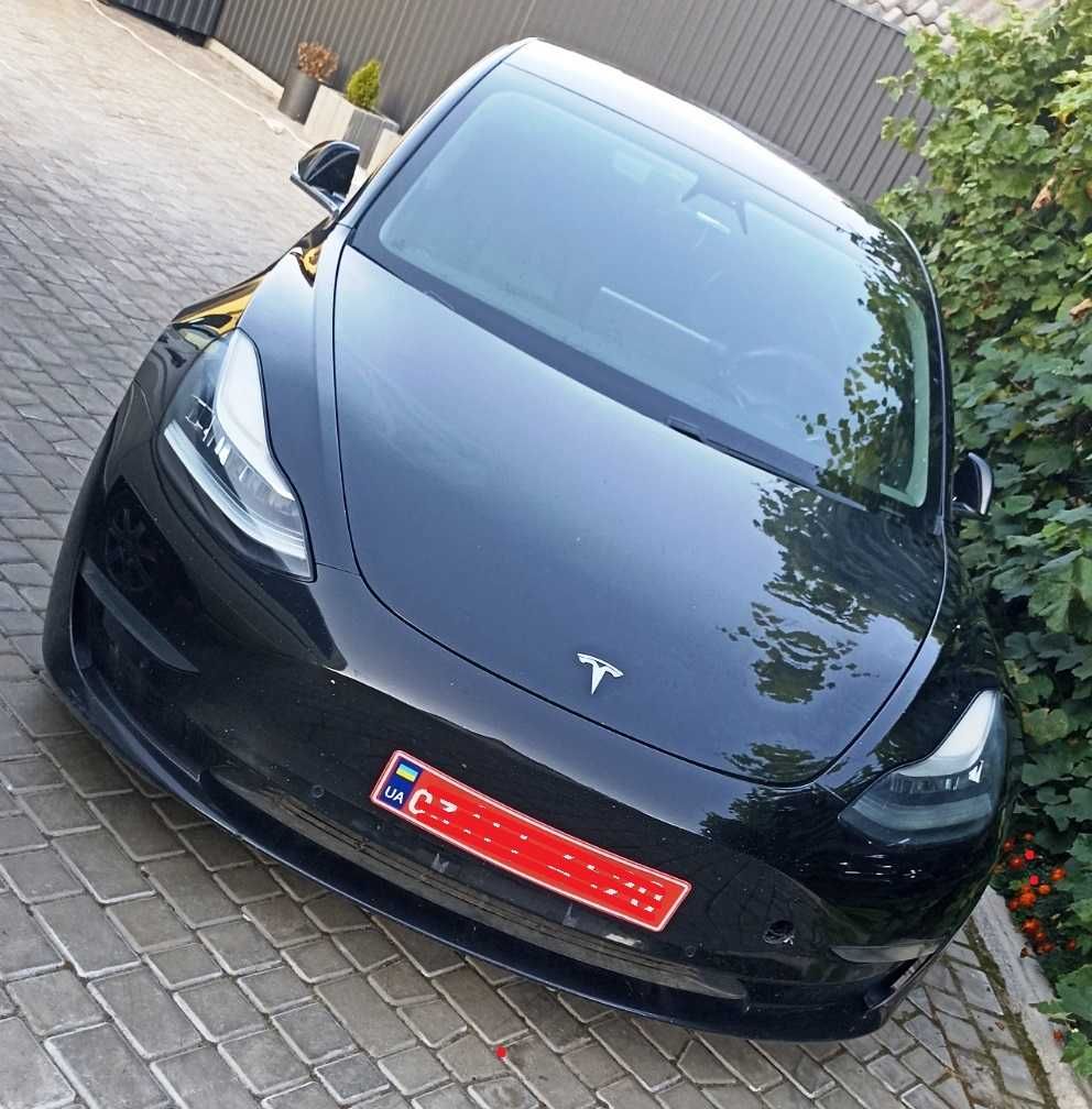 Tesla Model 3 Long Range Performance