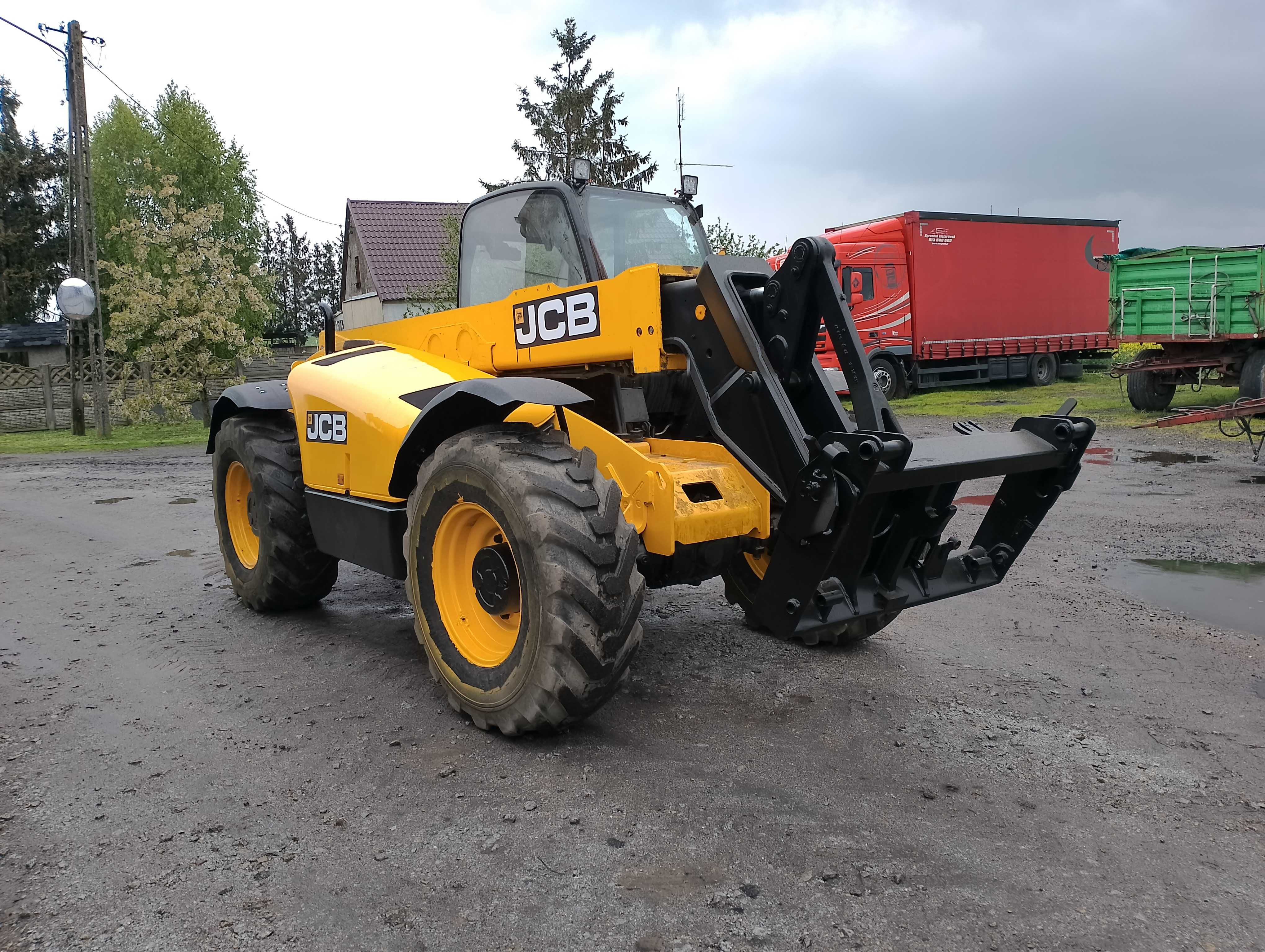 jcb 530 70                             .