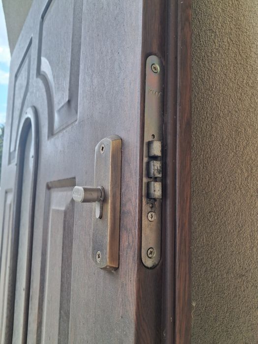 Drzwi zewnetrzne KMT