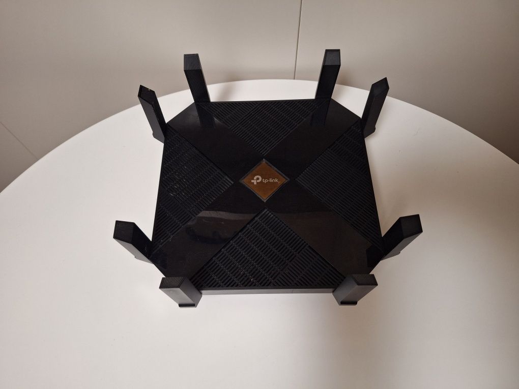 Router TP-LINK Archer AX6000 2.4 / 5 GHz
Ten produkt nie je