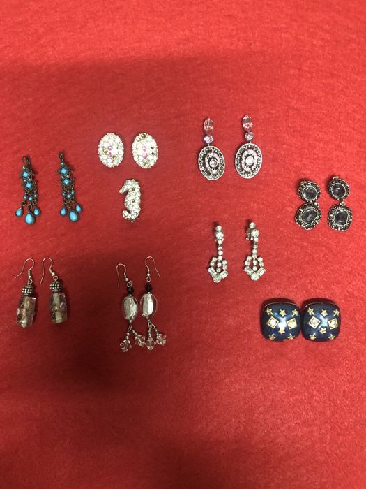 Conjunto de brincos variados