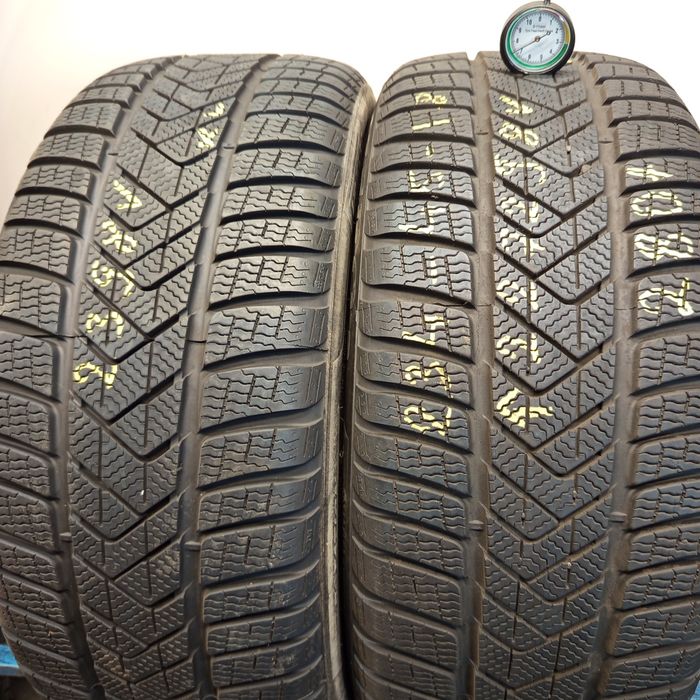 235/45R18 Pirelli Sottozero 3