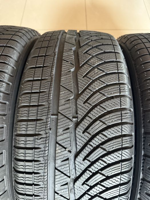 Шини зимові 235/45/19 Michelin PA4 зимние шины 235 45 r19