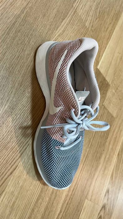 Кросовки Nike Tanjun.