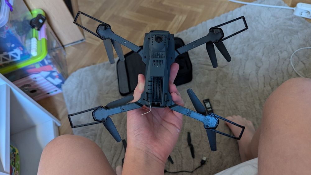 Дрон Emotion Drone з кейсом та 3 батареями